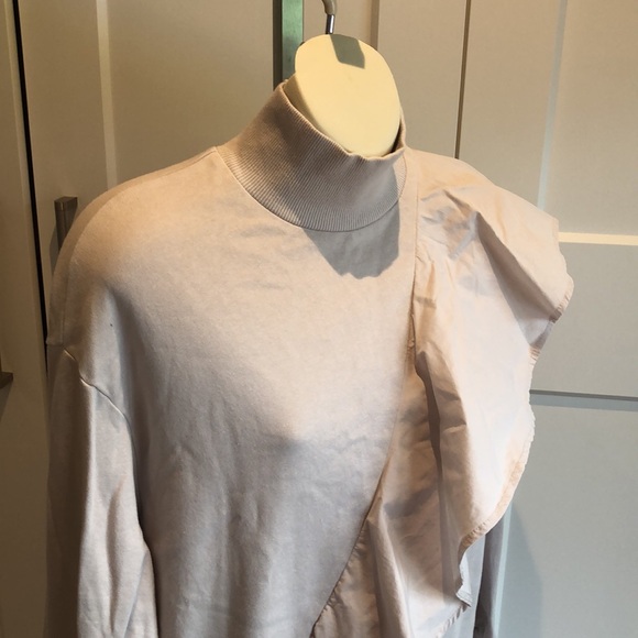 Zara Cream Ribbed Knit Top with Cotton ruffle - Picture 3 of 8